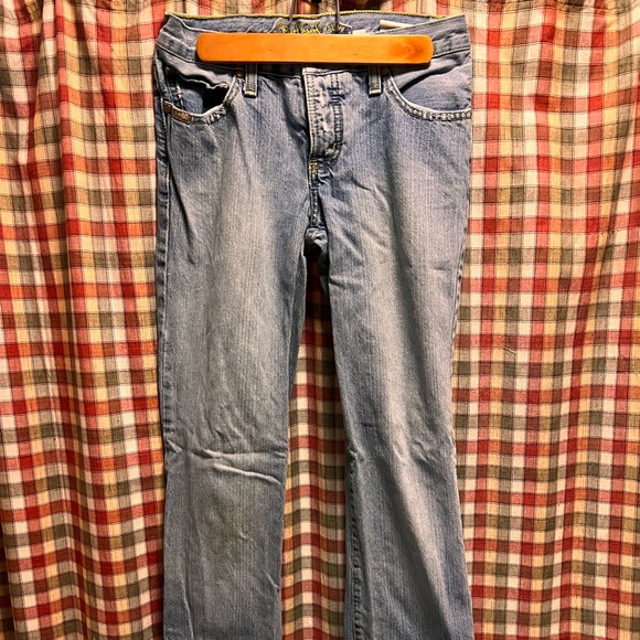 CRUEL - Picture 2 of 3